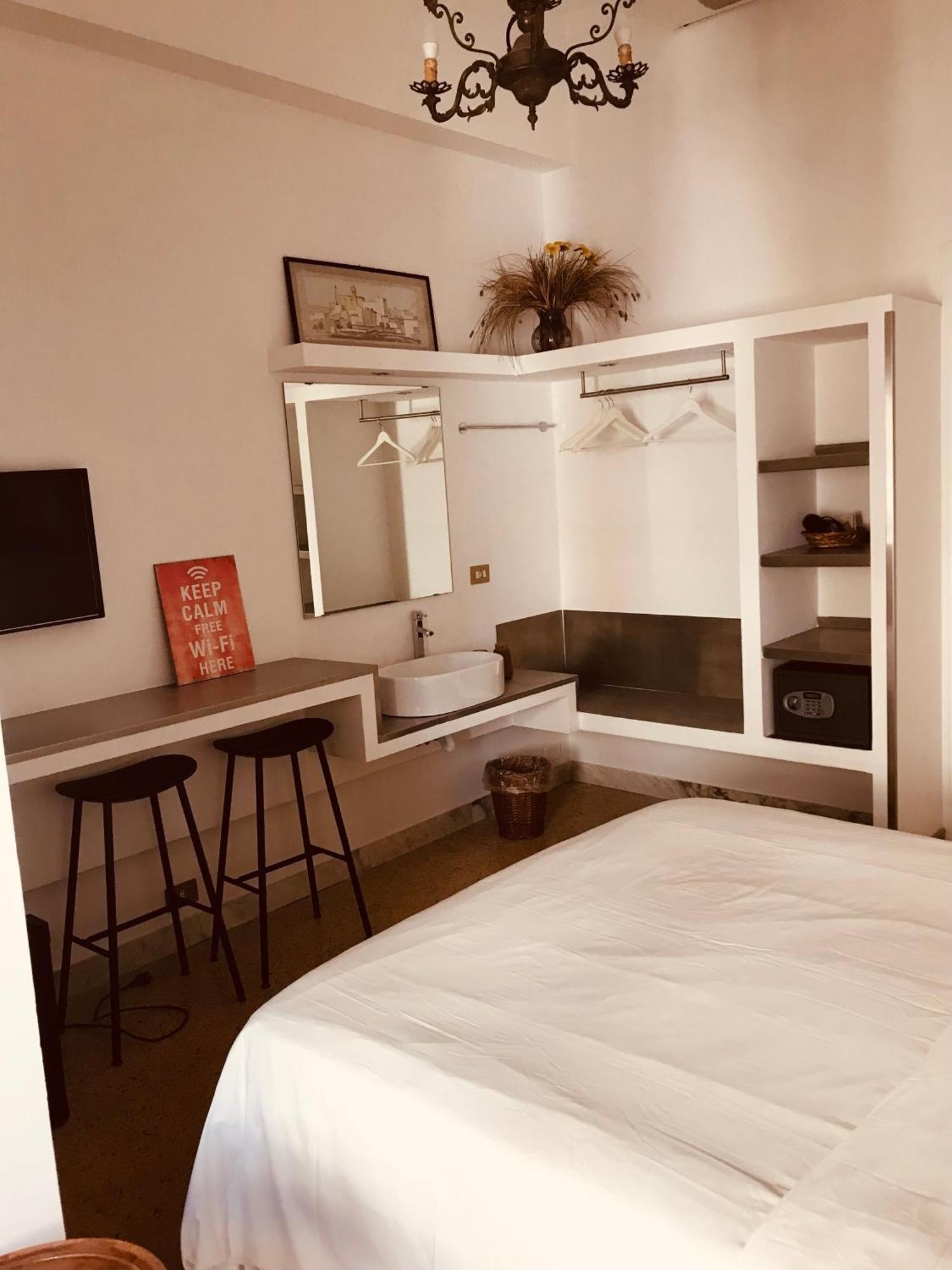 Donna Franca Bed and Breakfast Lecce Buitenkant foto